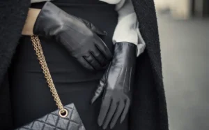 راهنمای استایل زنانه با دستکش چرم طبیعی